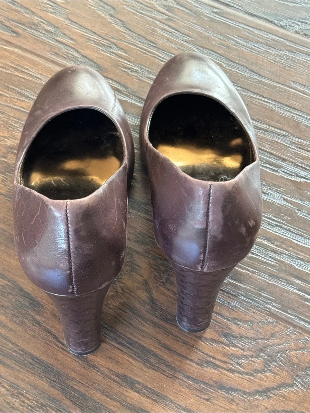 Coach Women's Mahogany Brown  Leather Round-Toe Pumps, Sz 10, w/ Signature Heel